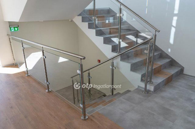 Eladó üzlethelyiség, Debrecenben 750 M Ft / költözzbe.hu