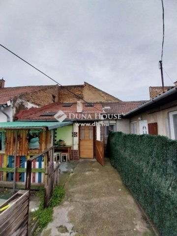 Eladó családi ház, Budapesten, XX. kerületben 29.99 M Ft