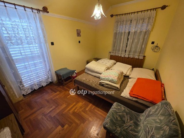 Kiadó családi ház, albérlet, Hajdúszoboszlón 900 E Ft / hó