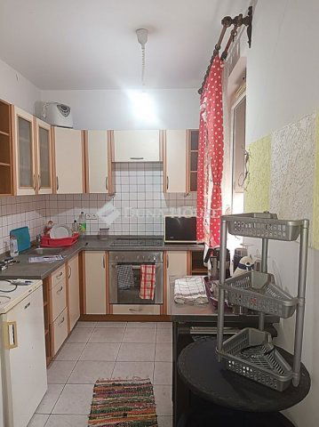 Kiadó téglalakás, albérlet, Debrecenben 180 E Ft / hó, 4 szobás