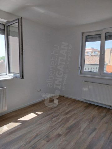Kiadó téglalakás, albérlet, VIII. kerületben, Kőris utcában