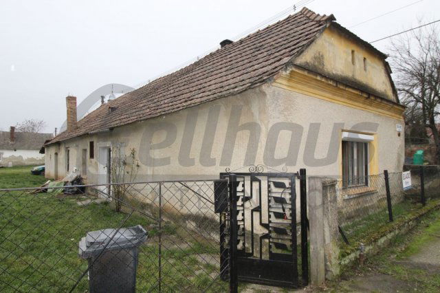 Eladó családi ház, Vönöckön 5.99 M Ft, 2 szobás