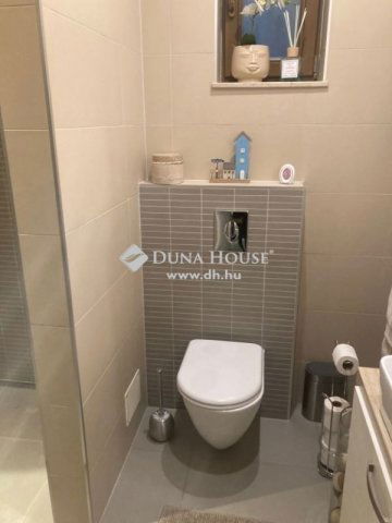 Eladó hotel, Sopronban 380 M Ft, 13 szobás / költözzbe.hu