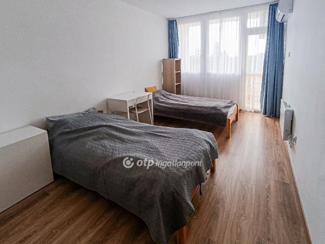 Eladó panellakás, Egerben 61.9 M Ft, 3 szobás