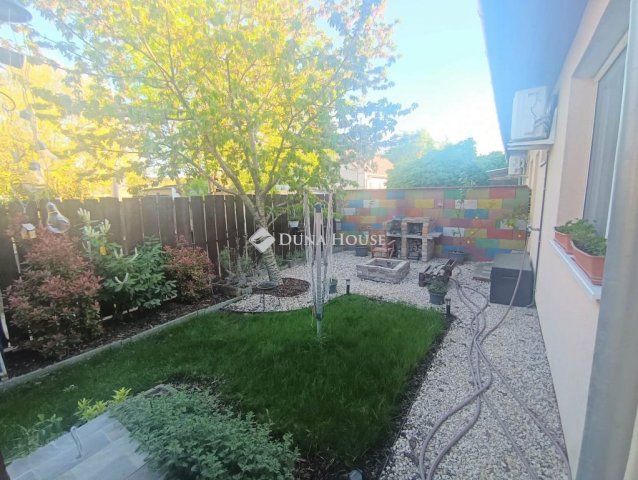 Eladó ikerház, Dunaharasztin 139.9 M Ft, 4 szobás