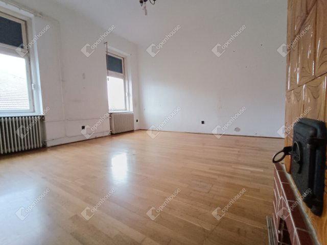 Eladó téglalakás, Sopronban 44.9 M Ft, 2 szobás