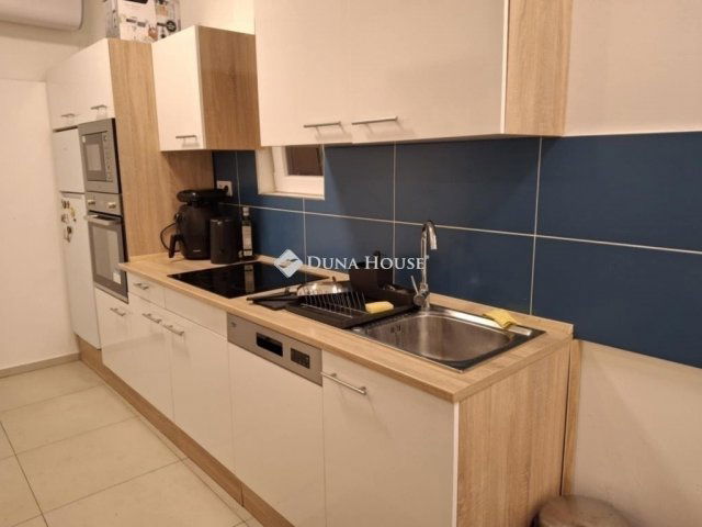 Eladó téglalakás, Budapesten, IX. kerületben 91.9 M Ft, 3 szobás