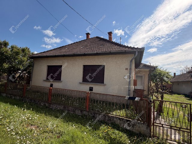 Eladó családi ház, Lentiben 26.9 M Ft, 3 szobás