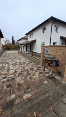 Eladó ikerház, Gödöllőn 124.9 M Ft, 5 szobás