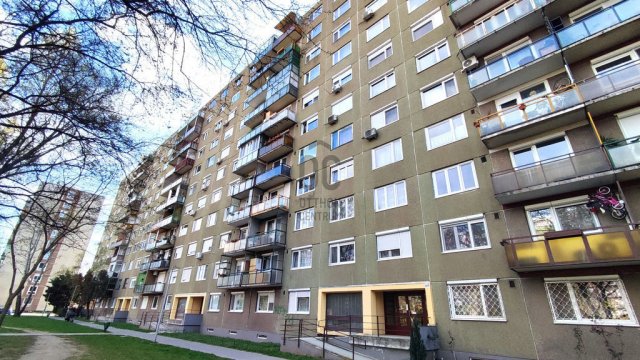 Eladó panellakás, Budapesten, XV. kerületben 58 M Ft, 2 szobás