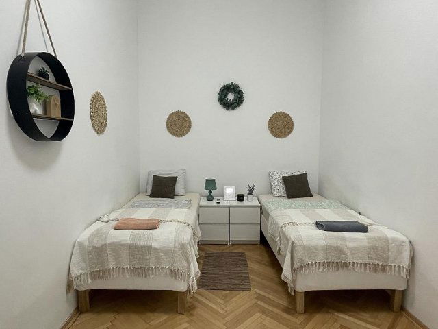 Kiadó téglalakás, albérlet, VII. kerületben, Dob utcában