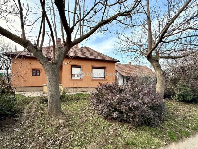 Eladó családi ház, Mezőberényben, Gyár utcában 45 M Ft
