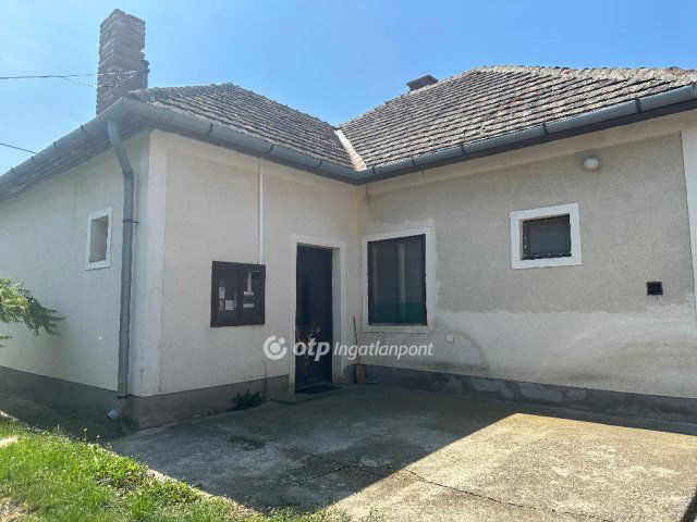 Eladó családi ház, Derekegyházán 17.5 M Ft, 3 szobás
