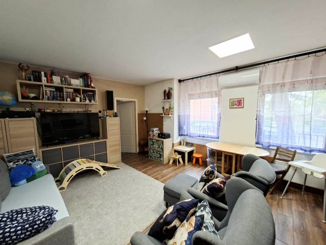 Eladó családi ház, Budapesten, XV. kerületben 94.9 M Ft