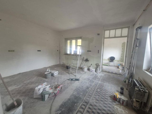 Eladó családi ház, Őrhalmon 32 M Ft, 5 szobás