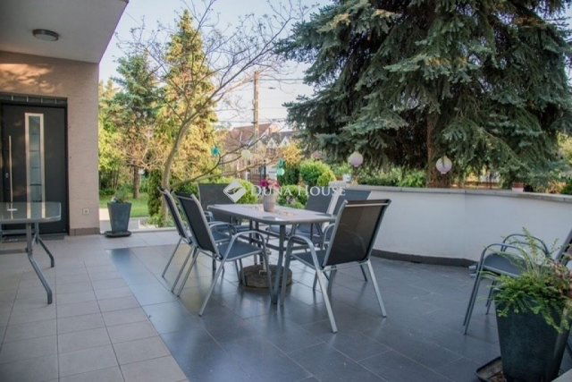 Eladó családi ház, Biatorbágyon 205 M Ft, 6 szobás