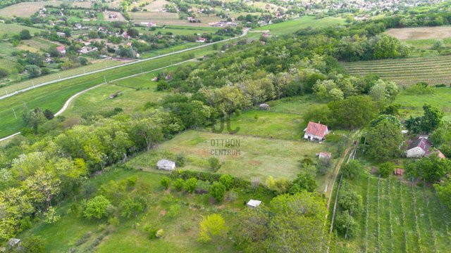Eladó mezogazdasagi ingatlan, Szekszárdon 2.5 M Ft