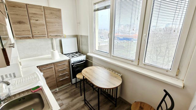 Kiadó panellakás, albérlet, Szegeden 200 E Ft / hó, 2 szobás