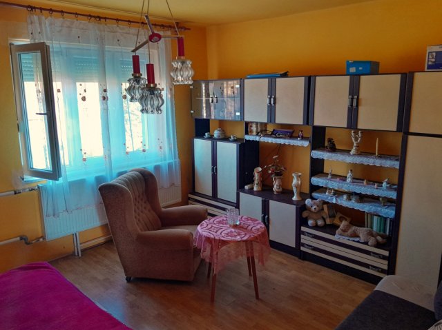 Eladó családi ház, Debrecenben 39.99 M Ft, 3 szobás
