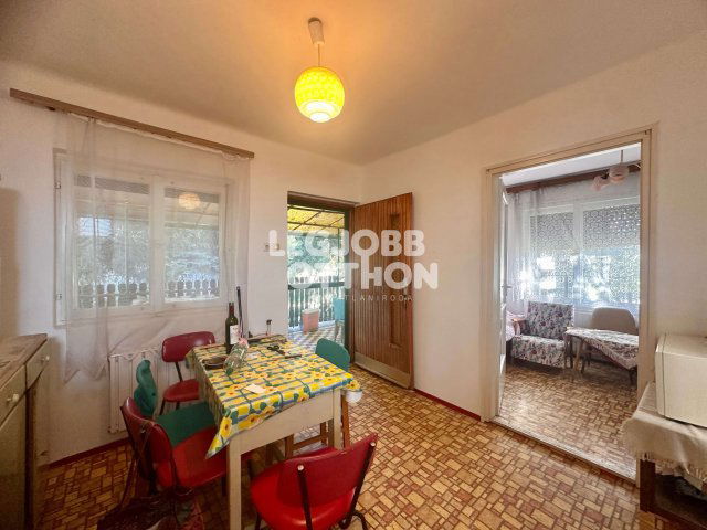 Eladó családi ház, Cegléden 22 M Ft, 1 szobás