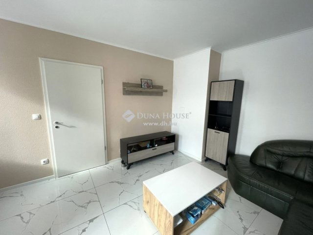 Eladó téglalakás, Budapesten, VIII. kerületben 86 M Ft