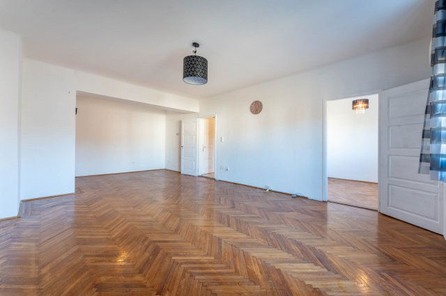 Eladó téglalakás, Budapesten, XI. kerületben, Badacsonyi utcában