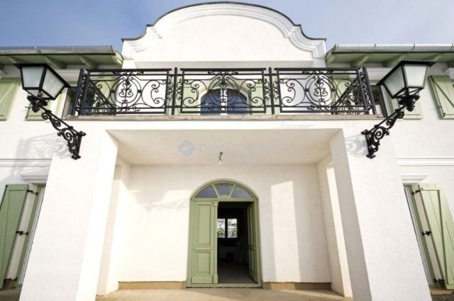 Eladó családi ház, Pilisborosjenőn 295 M Ft, 5 szobás