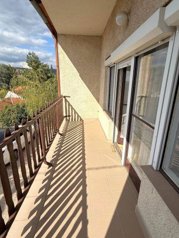 Eladó ikerház, Pécsett 68.9 M Ft, 5 szobás