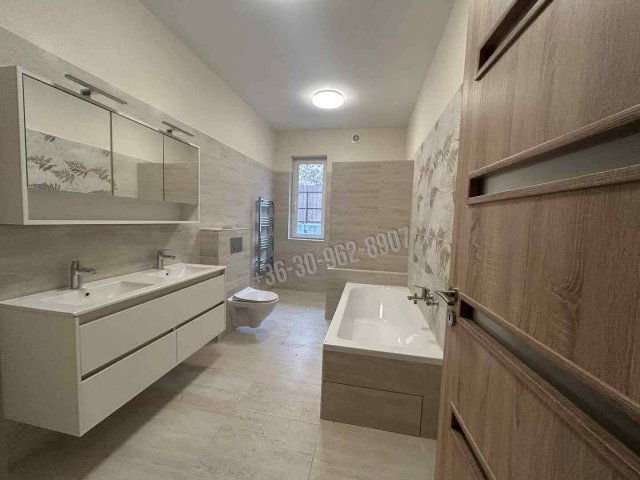 Eladó családi ház, Budapesten, XVI. kerületben 239 M Ft