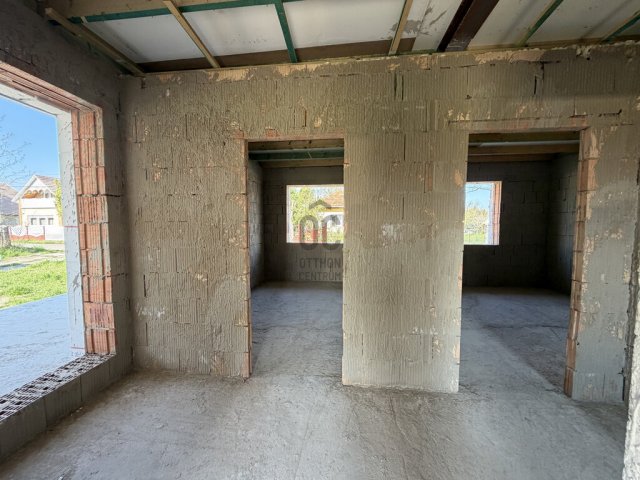 Eladó családi ház, Abonyban 68 M Ft, 3 szobás