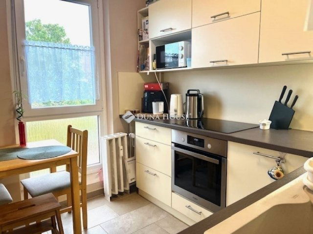 Eladó panellakás, Pécsett 47.5 M Ft, 2 szobás