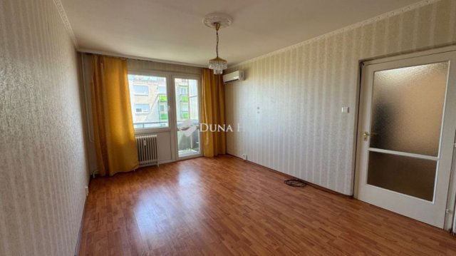 Kiadó panellakás, albérlet, Debrecenben 150 E Ft / hó, 2 szobás
