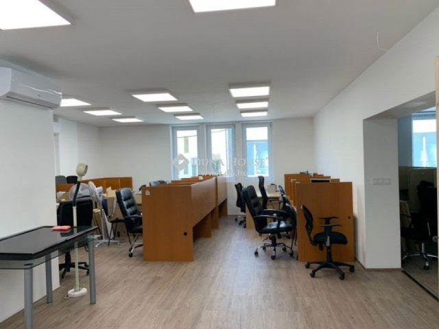 Kiadó iroda, Komlón 275 E Ft / hó / költözzbe.hu