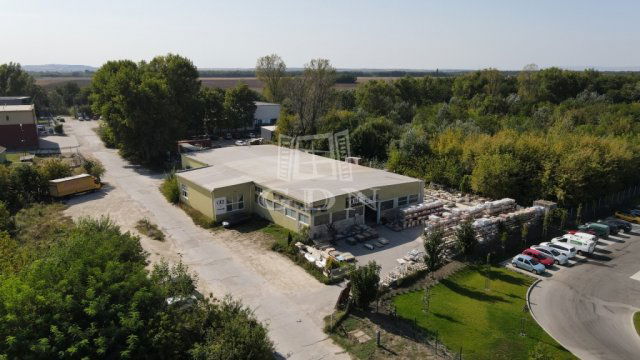 Eladó ipari ingatlan, Székesfehérvárott 338.5 M Ft