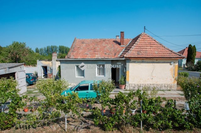 Eladó családi ház, Vámosszabadin 44.8 M Ft, 3 szobás