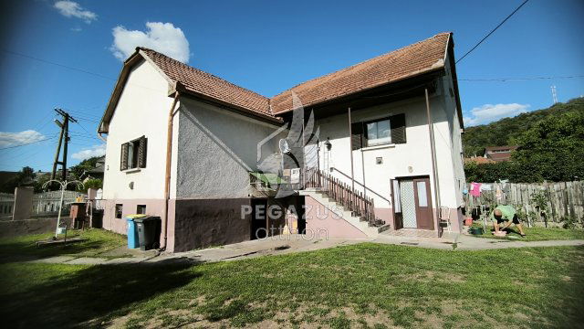 Eladó családi ház, Borsodnádasdon, Rákóczi Ferenc úton 15 M Ft