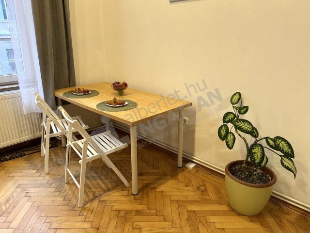 Kiadó téglalakás, albérlet, XIII. kerületben, Garam utcában