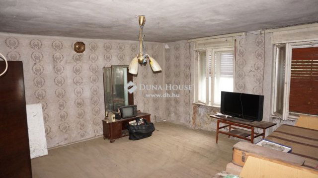 Eladó családi ház, Nagypálin 9.9 M Ft, 2 szobás