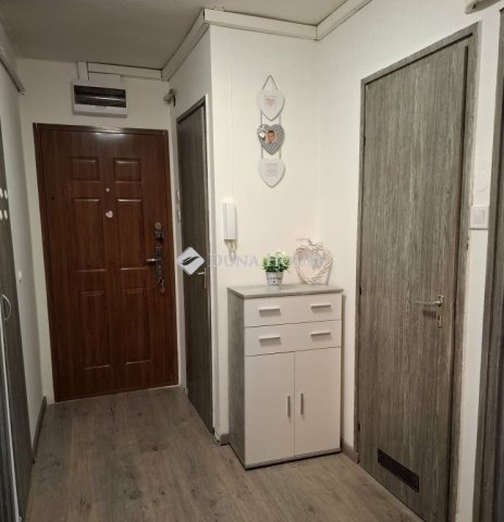 Eladó téglalakás, Szigetszentmiklóson 75.9 M Ft, 2 szobás