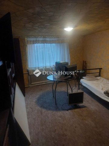 Eladó családi ház, Téten 25.9 M Ft, 2 szobás