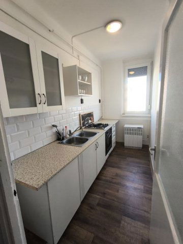 Kiadó téglalakás, albérlet, Tökölön, Pesti úton, 2 szobás