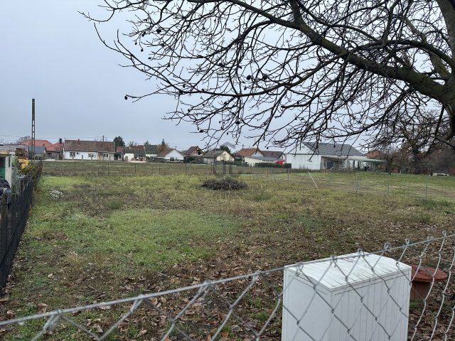 Eladó telek, Rácalmáson 18.9 M Ft / költözzbe.hu