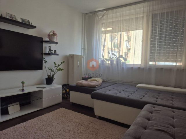 Eladó panellakás, Pécsett, Bajcsy-Zsilinszky utcában 69.8 M Ft