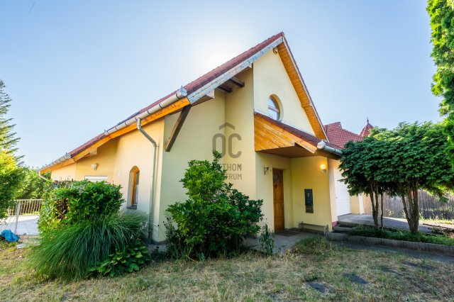 Eladó családi ház, Fóton 164.99 M Ft, 5 szobás