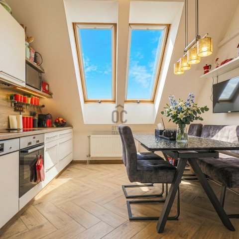 Eladó téglalakás, Sopronban 85 M Ft, 4 szobás