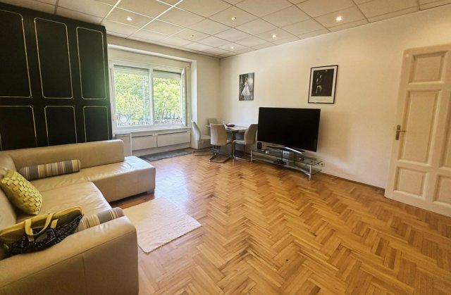 Eladó téglalakás, Budapesten, V. kerületben 94.9 M Ft