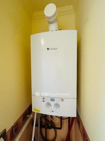 Eladó téglalakás, Debrecenben 75 M Ft, 2+1 szobás