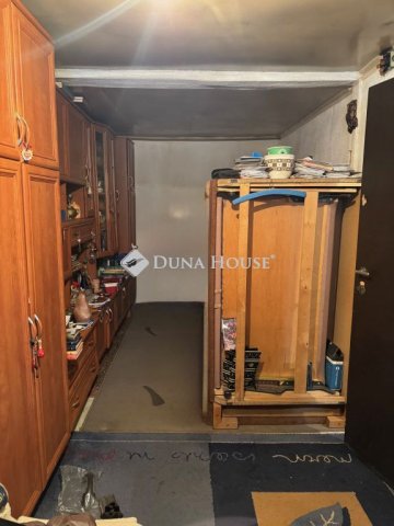 Eladó családi ház, Debrecenben 18 M Ft, 1 szobás