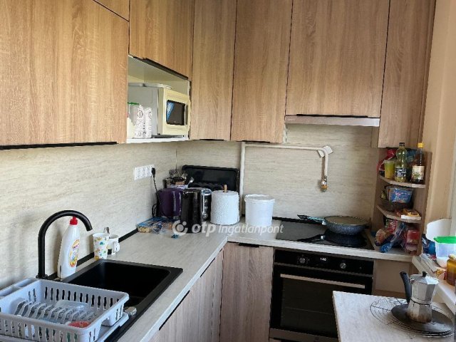 Eladó panellakás, Százhalombattán 68.4 M Ft, 2+1 szobás