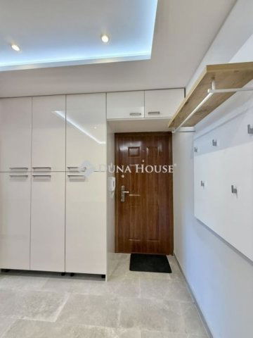 Eladó panellakás, Budapesten, III. kerületben 105 M Ft, 3 szobás